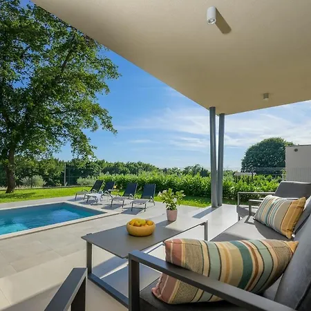 Casa Luta By Istrialux Vila *