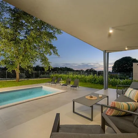 Casa Luta By Istrialux Villa Basici